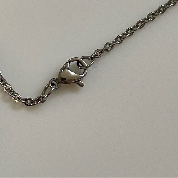 Beautiful 925 pendant on a stainless steel chain 20” Delicate and elegant silver - Picture 4 of 4